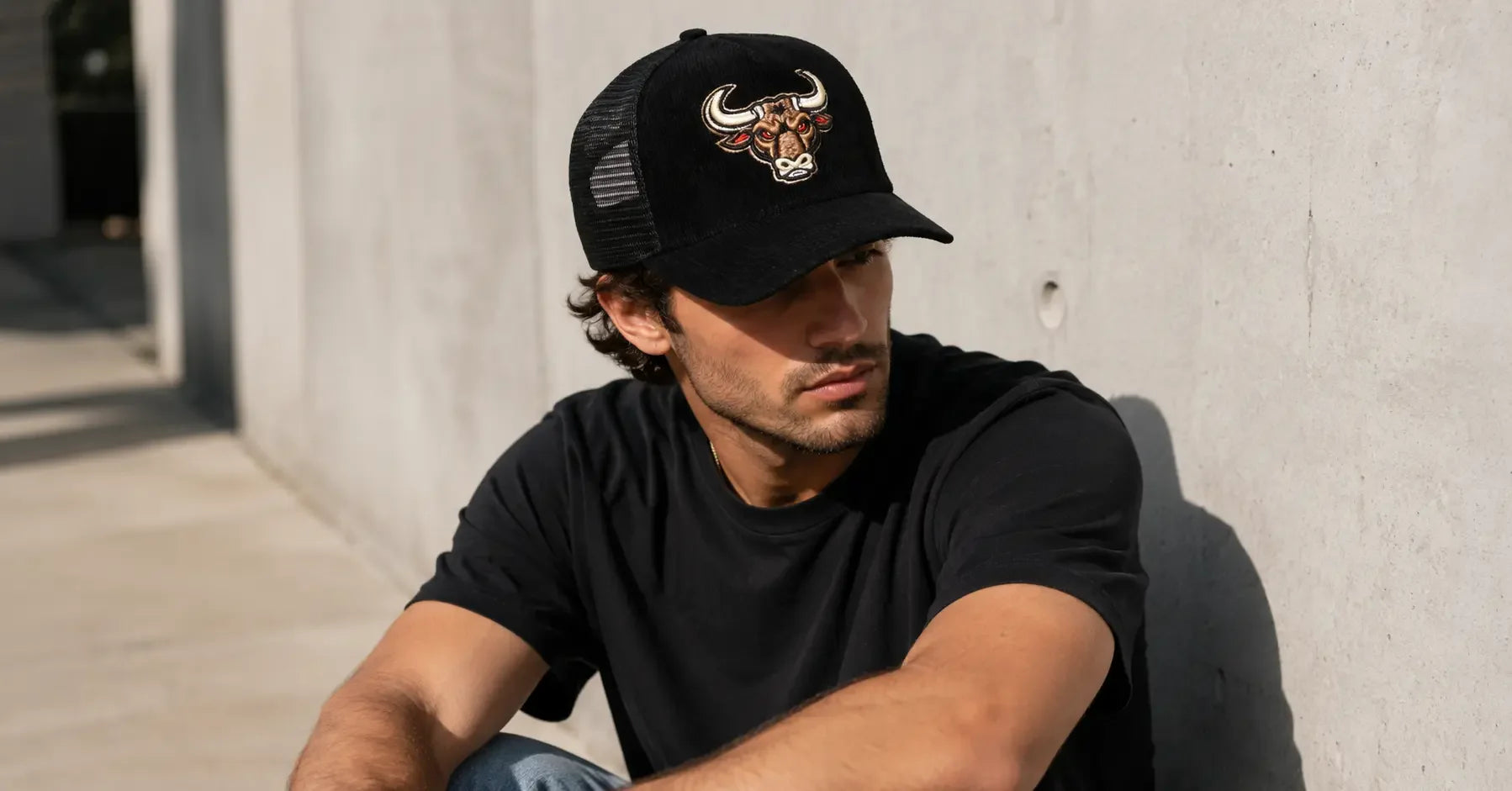 Trucker caps India: how to choose front panel stiffness and shape