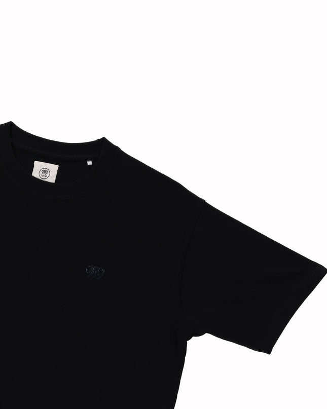 black coloured oversized t-shirt, 999 black coloured badge on front pocket area