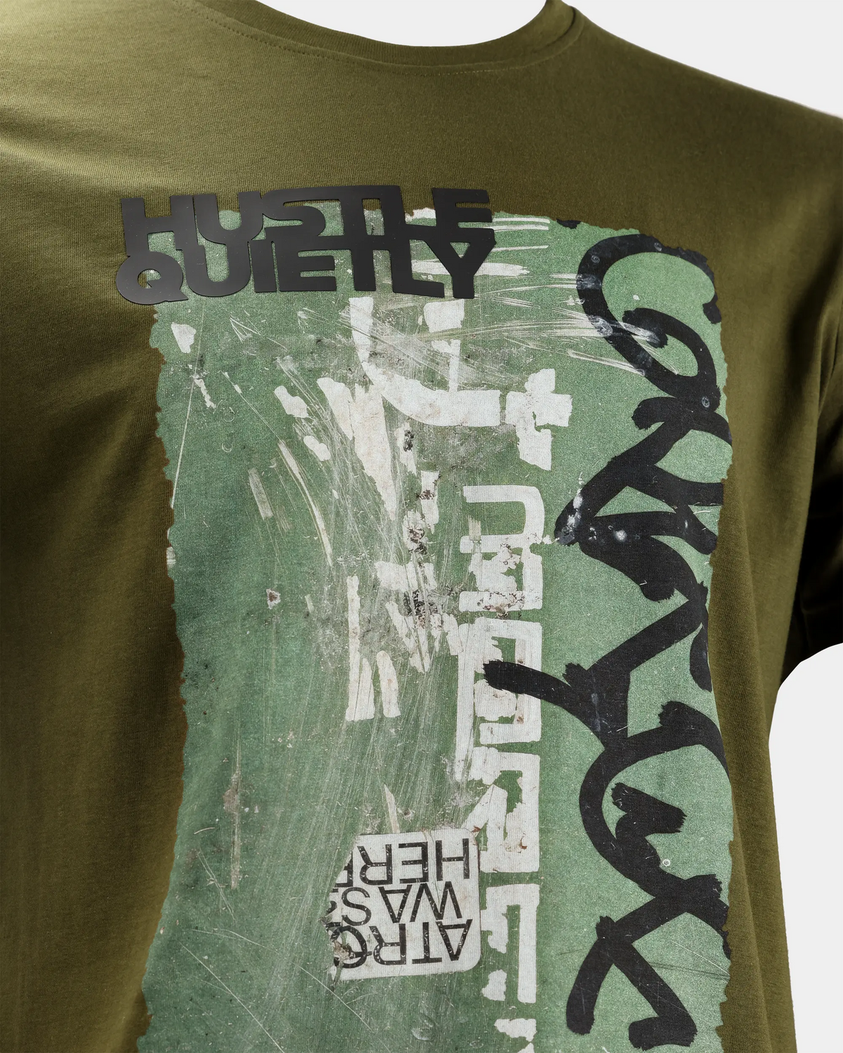Hustle Quietly Men’s T-Shirt - Olive