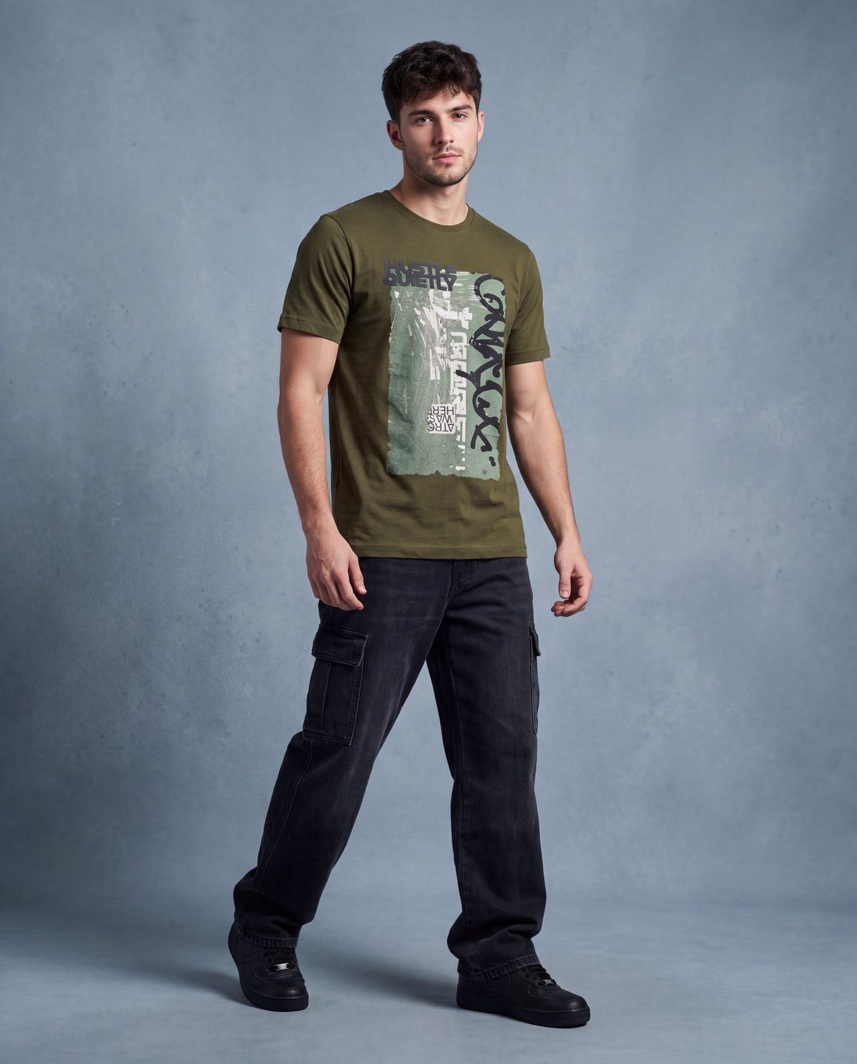 Hustle Quietly Men’s T-Shirt - Olive